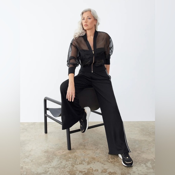 GSTQ Fadeaway Pants in Black Beauty - Picture 6 of 12